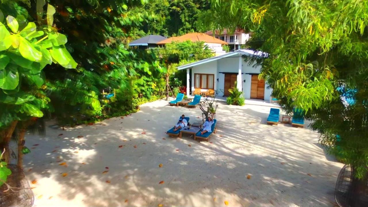 The Mooring Resort Panwa Beach Exterior foto